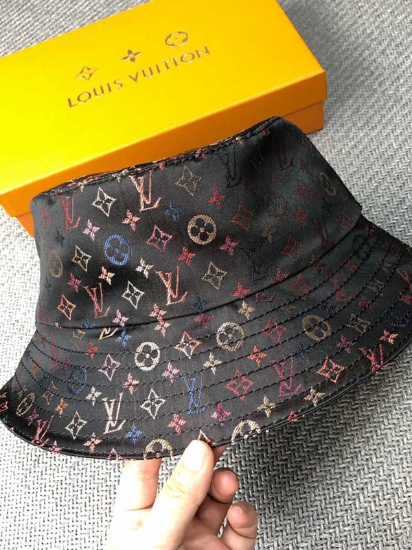 ブランド帽子背面デザイン